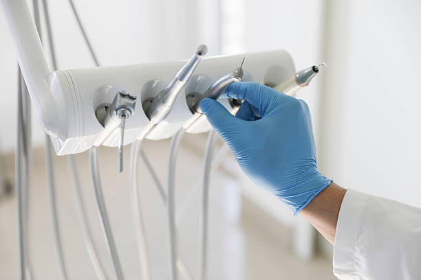 Professional Tooth Extraction technician working in Shackelford County County, TX